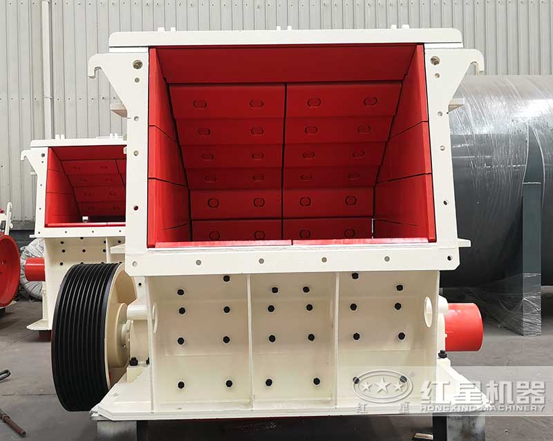 击式破碎机,担当中碎角色,适用于软物料,分为PF,HD,CI三个版本 击式破碎机,担当中碎角色,适用于软物料,分为PF,HD,CI三个版本