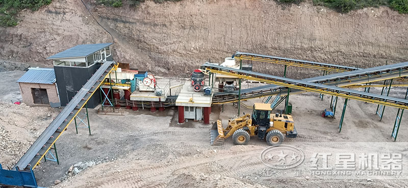 小型碎石机械设备作业现场 小型碎石机械设备作业现场