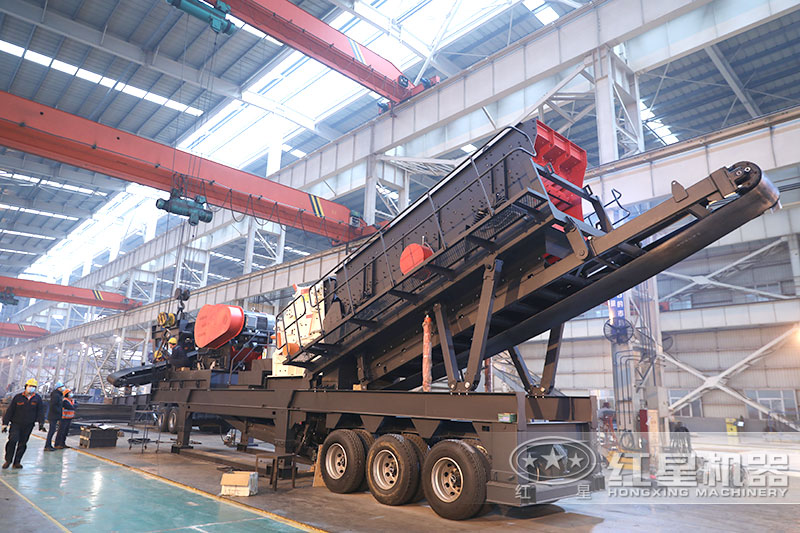 易彩堂机器轮胎移动式破碎车制造车间实拍 易彩堂机器轮胎移动式破碎车制造车间实拍