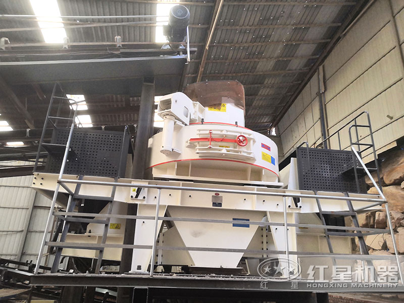 鹅卵石制砂机生产现场配置冲击制砂机 鹅卵石制砂机生产现场配置冲击制砂机