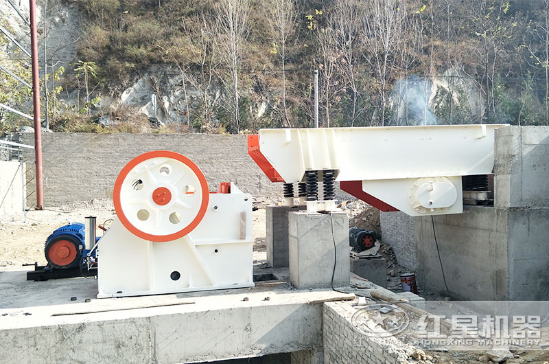 颚式破碎机现场 颚式破碎机现场