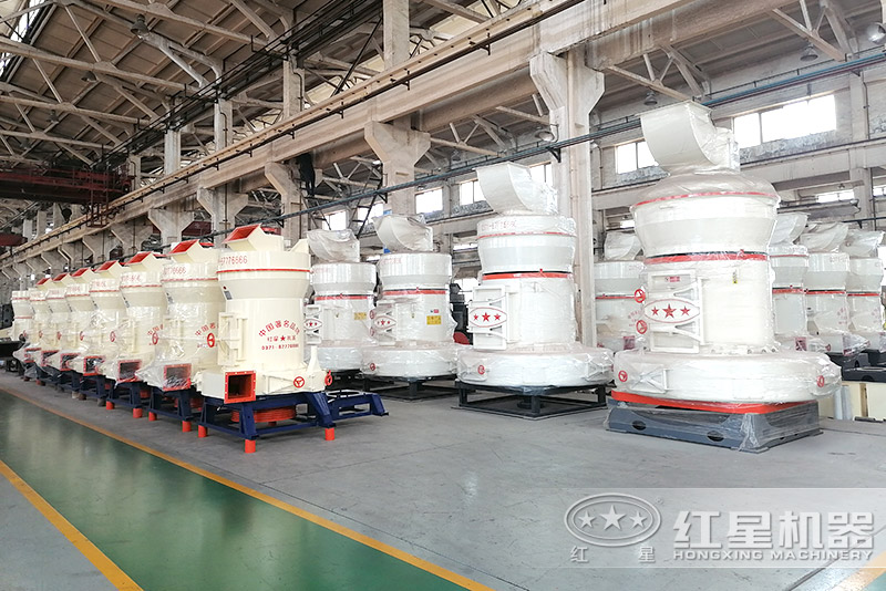 雷蒙磨粉机车间实拍 雷蒙磨粉机车间实拍