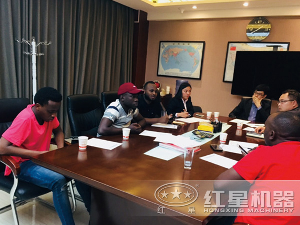 �ͻ������ײ��û���Ǣ̸����