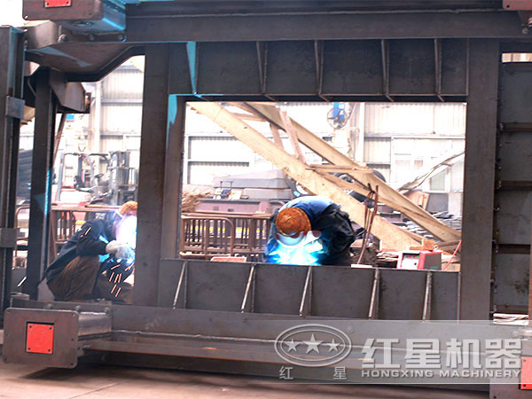 �ײ����ƶ��������������