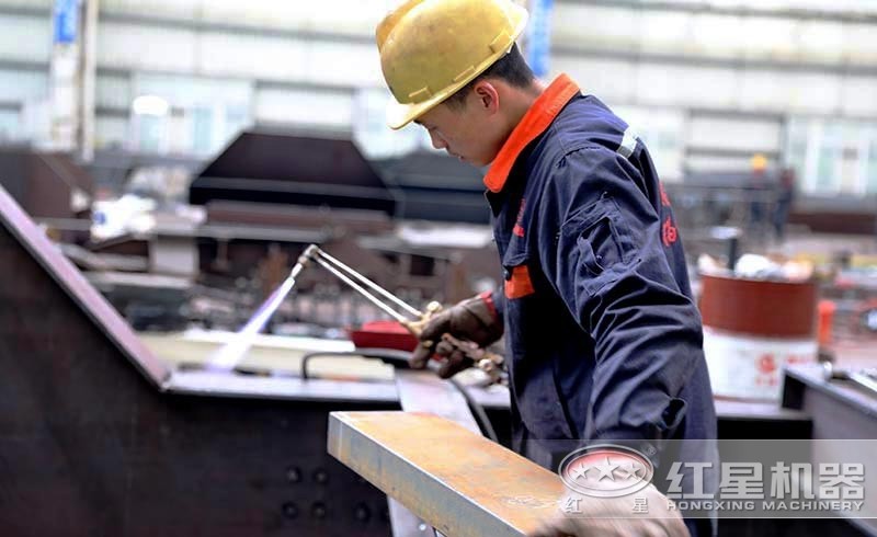 ʵ����������