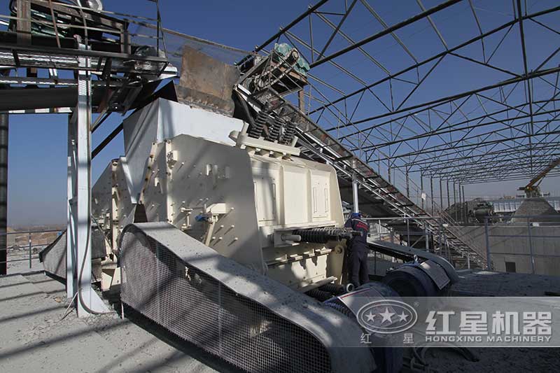 �ײ���Ϊ�û���Ƶ���ɰ��������˫̨����ʽ�����