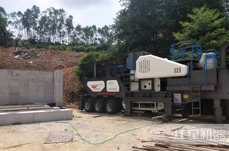 �ƶ�����վ�ֳ������׮