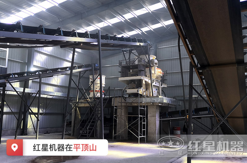 �ײ��û����ղ�2���ɰʯ�����߳����豸����ƽ��ɽ