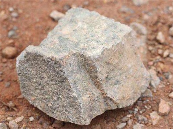 �����з���ʯͷ�Ļ���